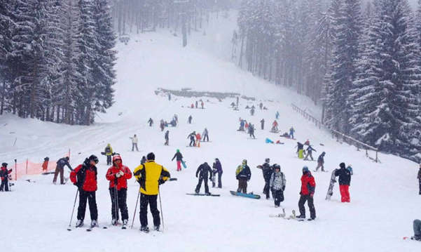 ice-skating-shimla